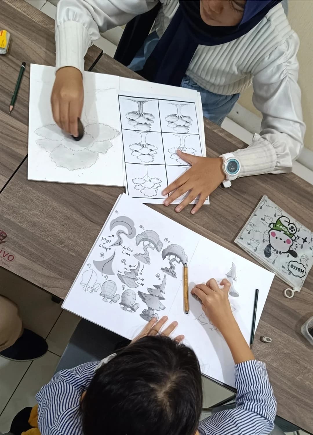 Kegiatan belajar kreatif di Creativo School Surabaya